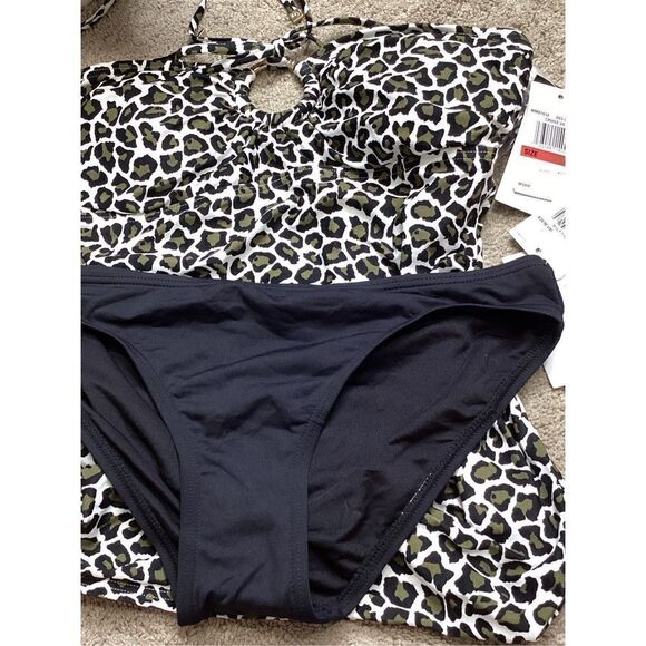 New. Michael Kors animal print tankini set. $159. XS-top/S-bottom - Picture 8 of 13